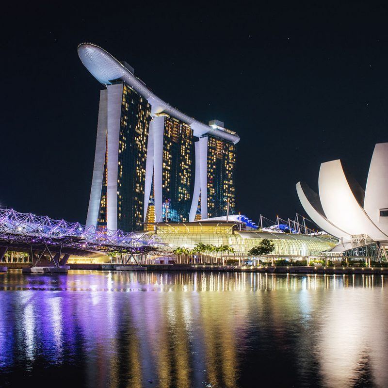 1600px Marina Bay Sands Singapore at night   20140608